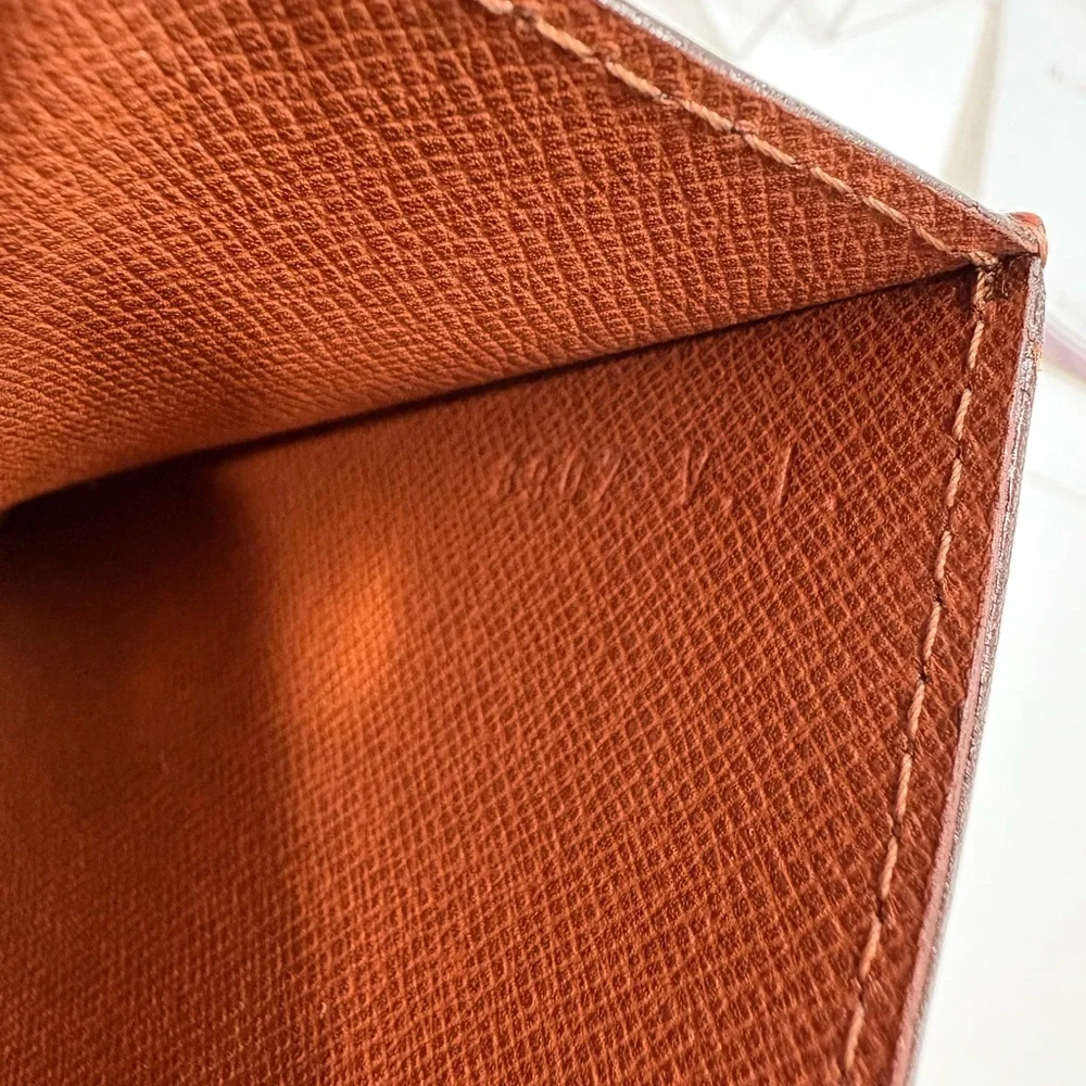 Authentic LOUIS VUITTON cognac epi leather pouch clutch with certificate - Picture 9 of 14